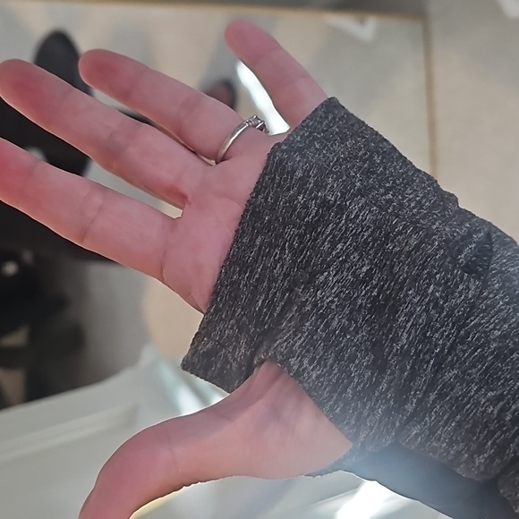 Lululemon Puffer Jacket, 10 - Picture 12 of 12